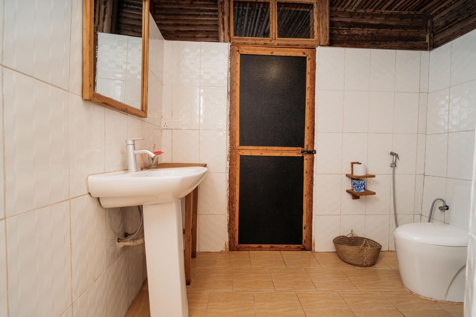 Maisara Mafia Beach Lodge Kilindoni Ngoại thất bức ảnh