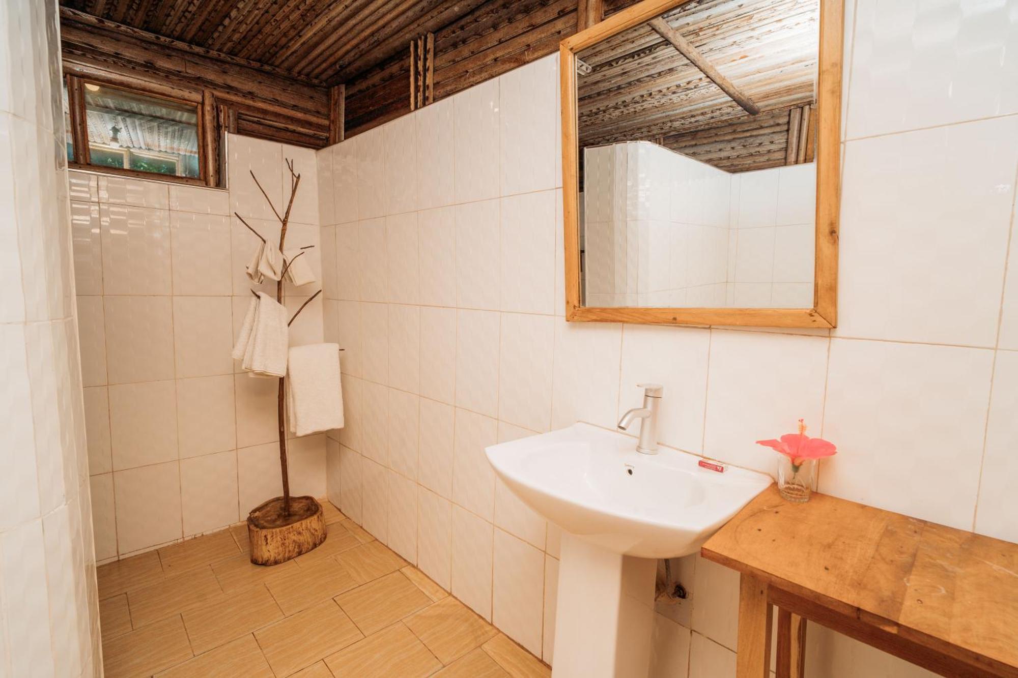 Maisara Mafia Beach Lodge Kilindoni Ngoại thất bức ảnh