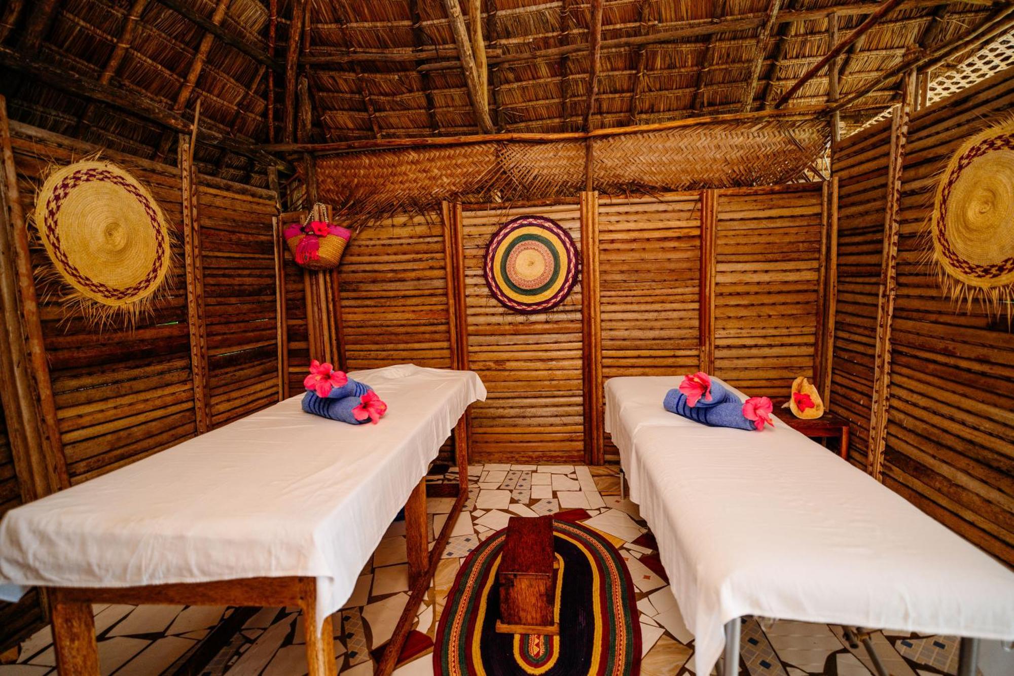 Maisara Mafia Beach Lodge Kilindoni Ngoại thất bức ảnh