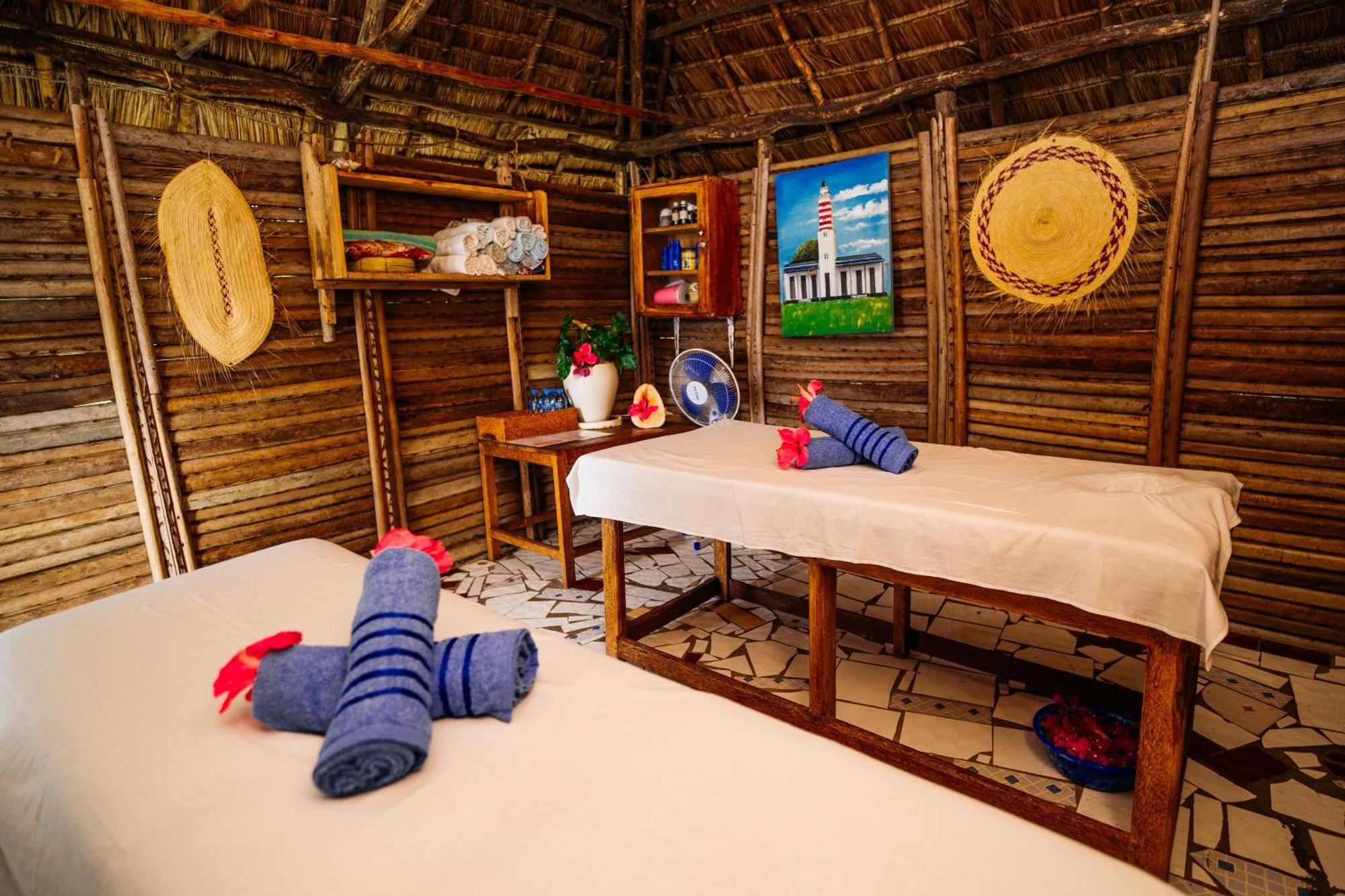 Maisara Mafia Beach Lodge Kilindoni Ngoại thất bức ảnh