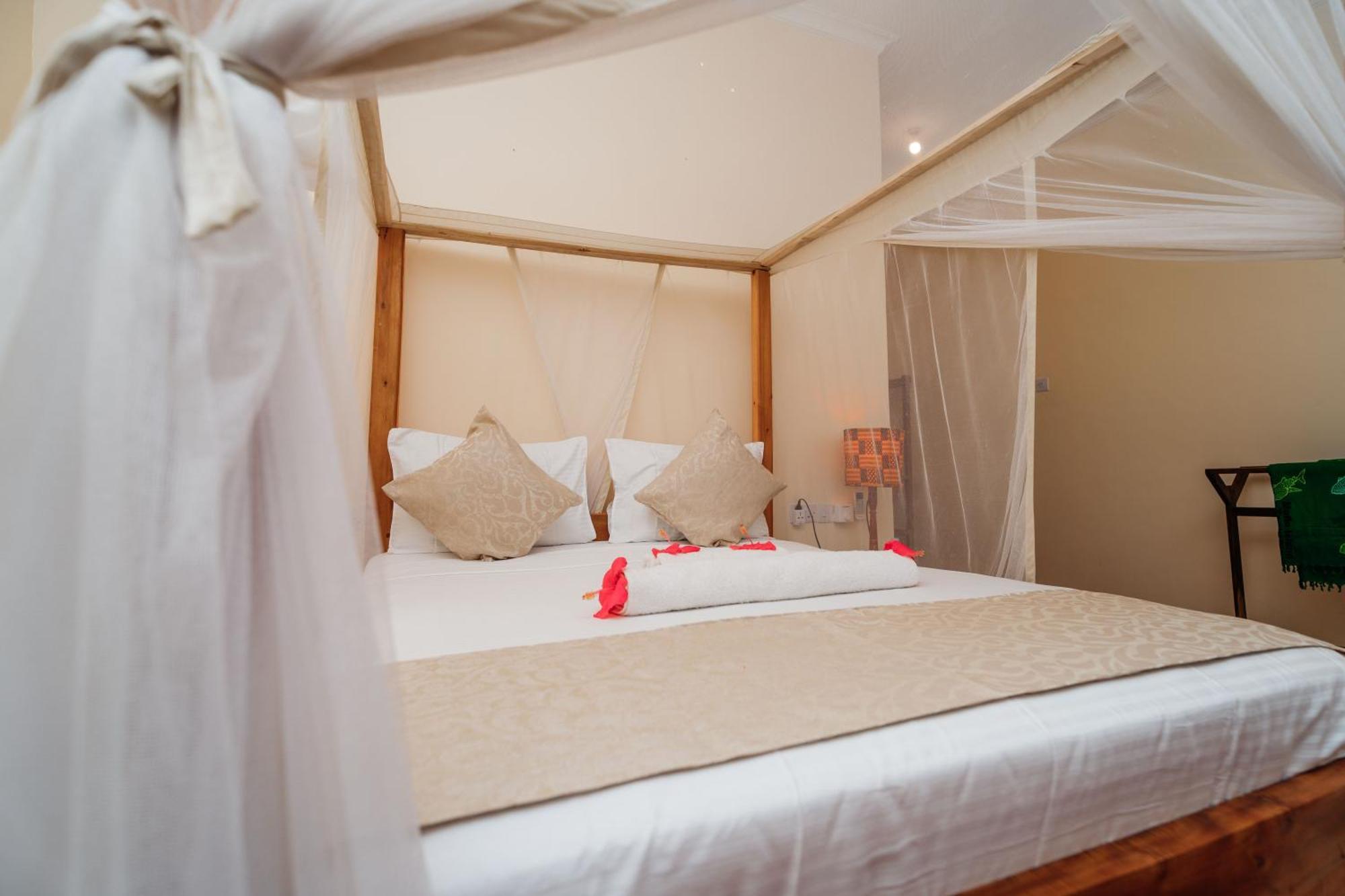 Maisara Mafia Beach Lodge Kilindoni Ngoại thất bức ảnh