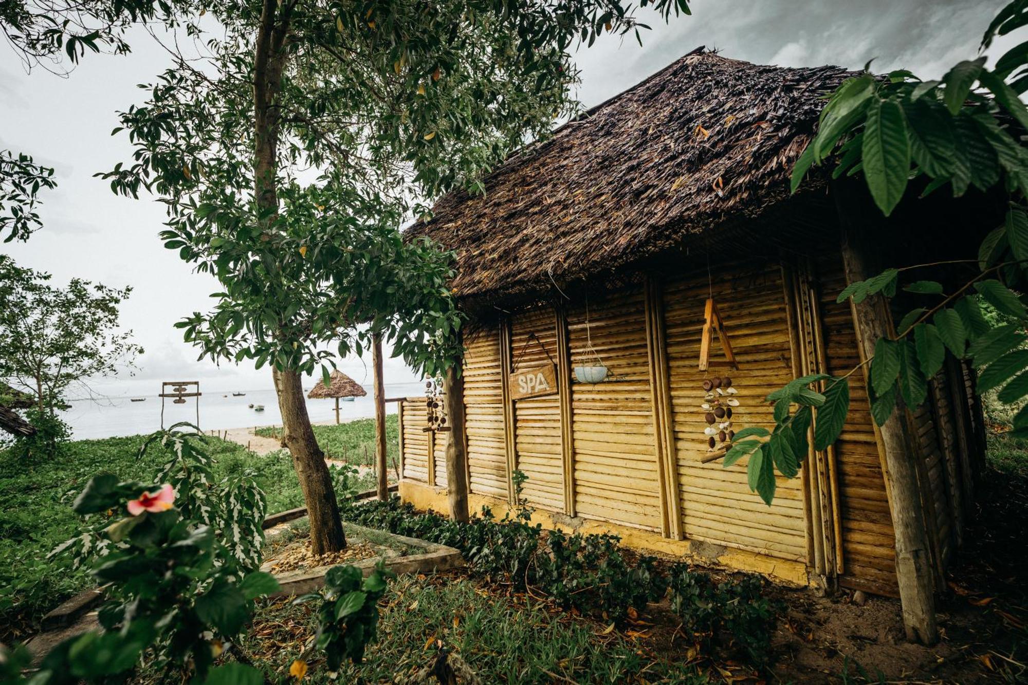 Maisara Mafia Beach Lodge Kilindoni Ngoại thất bức ảnh