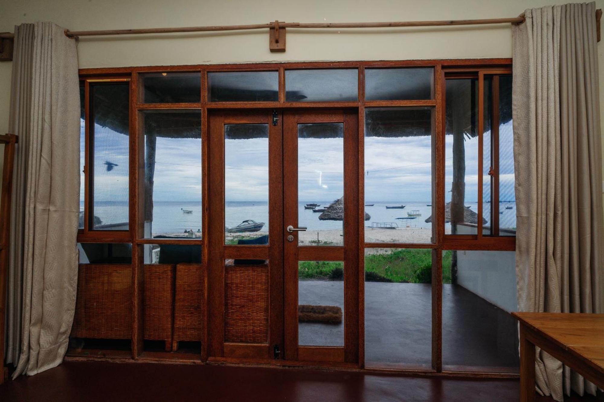 Maisara Mafia Beach Lodge Kilindoni Ngoại thất bức ảnh