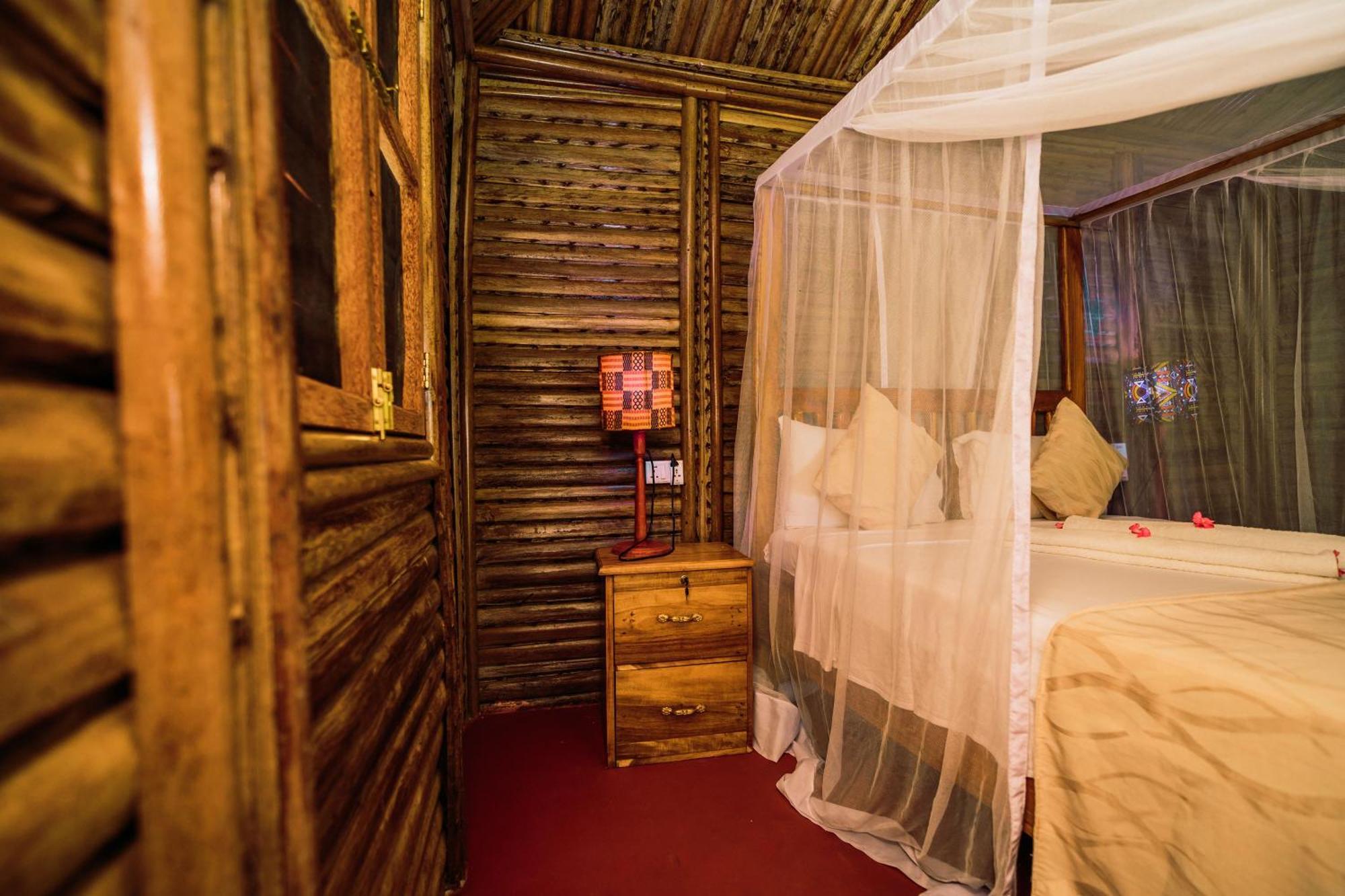 Maisara Mafia Beach Lodge Kilindoni Ngoại thất bức ảnh