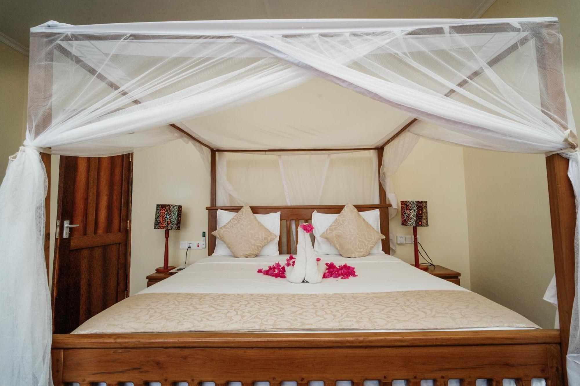 Maisara Mafia Beach Lodge Kilindoni Ngoại thất bức ảnh